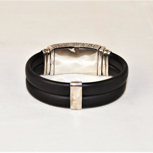 Stunning Modern Designer Bracelet - Sterling Silver, & Rubber - Picture 4 of 4